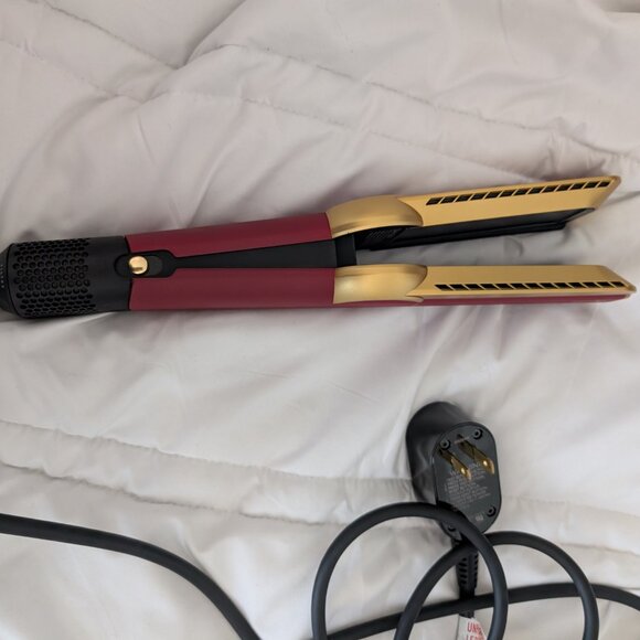 Dyson Airstrait Red Velvet Colorway - Picture 3 of 6